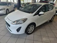 Usata Ford Fiesta Titanium 86 CV (63 kW) 2019 Bianco pastello Utilitaria