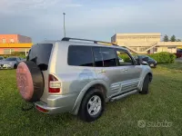 Usata Mitsubishi Pajero 165 CV (121 kW) 2001 Grigio SUV