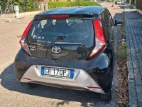 Usata Toyota Aygo 72 CV (52 kW) 2021 Nero Utilitaria