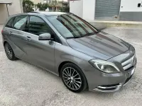 Usata Mercedes B200 Premium 156 CV (114 kW) 2012 Grigio Utilitaria