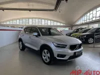 Usata Volvo XC40 163 CV (119 kW) 2019 Grigio SUV