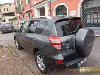 Usata Toyota RAV4 Sol 136 CV (100 kW) 2008 Grigio SUV