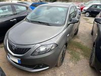 Usata Lancia Ypsilon Gold 70 CV (51 kW) 2023 Grigio Utilitaria