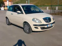 Usata Lancia Ypsilon 69 CV (50 kW) 2005 Giallo Utilitaria