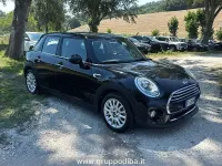 Usata Mini Cooper D 116 CV (85 kW) 2016 Nero Utilitaria