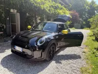 Usata Mini Cooper SE Essential 75 kW (102 CV) 2024 Nero Utilitaria