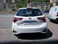 Usata Toyota Yaris Active 72 CV (52 kW) 2020 Bianco Utilitaria