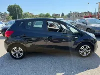 Usata Kia Venga Active 90 CV (66 kW) 2017 Nero Utilitaria