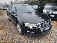 usata VW Passat 2.0 TDI Variant HIGHLINE CINGHIA FATTA