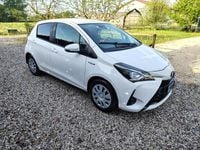 Usata Toyota Yaris Hybrid Style 73 CV (53 kW) 2018 Bianco Berlina