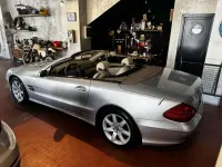 Usata Mercedes SL350 245 CV (180 kW) 2005 Argento Cabrio