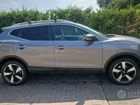 Usata Nissan Qashqai N-Connecta 115 CV (84 kW) 2017 Grigio SUV