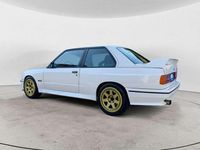 Usata BMW M3 220 CV (161 kW) 1987 Bianco pastello Utilitaria
