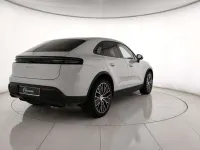 Usata Porsche Macan 144 kW (197 CV) 2024 Grigio SUV