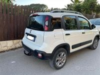Usata Fiat Panda 4x4 Cross 80 CV (58 kW) 2016 Bianco Utilitaria