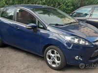 Usata Ford Fiesta 97 CV (71 kW) 2012 Blu Utilitaria
