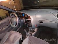 Usata Ford Fiesta Ghia 75 CV (55 kW) 1998 Blu Utilitaria