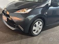 Usata Toyota Aygo Trend 72 CV (52 kW) 2018 Grigio Utilitaria