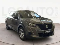 Usata Peugeot 2008 Active 102 CV (75 kW) 2023 Grigio SUV