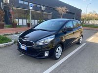 usata Kia Carens 1.7 crdi 115cv 6marce 180.000km garanzia12m