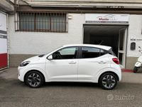 Usata Hyundai i10 66 CV (48 kW) 2023 Bianco Utilitaria