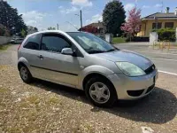 Usata Ford Fiesta Ambiente 69 CV (50 kW) 2003 Utilitaria