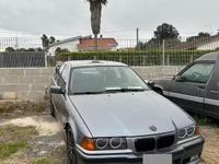 Usata BMW 318 140 CV (102 kW) 2005 Grigio Berlina