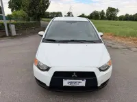 Usata Mitsubishi Colt Invite 95 CV (69 kW) 2010 Bianco Utilitaria