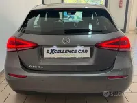 Usata Mercedes A180 116 CV (85 kW) 2018 Grigio Berlina