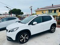 Usata Peugeot 2008 S 102 CV (75 kW) 2019 Bianco SUV