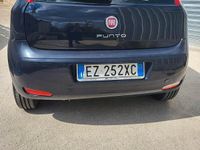 Usata Fiat Punto Lounge 77 CV (56 kW) 2015 Blu Utilitaria