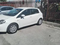 Usata Fiat Grande Punto 75 CV (55 kW) 2011 Utilitaria