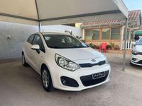 Usata Kia Rio EX 86 CV (63 kW) 2013 Bianco Berlina