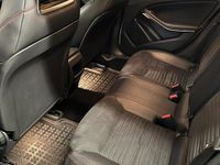Usata Mercedes GLA200 136 CV (100 kW) 2015 SUV