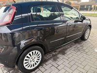 Usata Fiat Punto Evo Dynamic 95 CV (69 kW) 2011 Nero Utilitaria