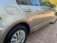 Usata VW Golf VII Trendline 90 CV (66 kW) 2016 Argento Berlina