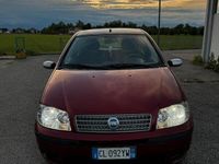 Usata Fiat Punto 69 CV (50 kW) 2004 Rosso Utilitaria