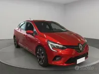 Usata Renault Clio V 101 CV (74 kW) 2021 Rosso Berlina