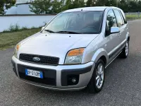 Usata Ford Fusion 80 CV (58 kW) 2008 Grigio Utilitaria