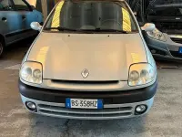 Usata Renault Clio 75 CV (55 kW) 2001 Grigio Berlina