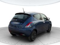 Usata Lancia Ypsilon Gold 70 CV (51 kW) 2023 Blu Utilitaria
