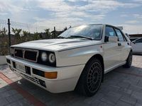 Usata Lancia Delta 211 CV (155 kW) 1994 White pearl Utilitaria