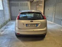 Usata Ford Focus 114 CV (83 kW) 2006 Argento Berlina