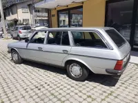 Usata Mercedes 200 109 CV (80 kW) 1981 Argento