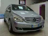 Usata Mercedes B200 140 CV (102 kW) 2008 Grigio Monovolume