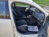 Usata Lancia Ypsilon Platinum 95 CV (69 kW) 2016 Bianco Utilitaria