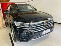 usata VW Touareg 3.0 V6 tdi Elegance R-Line 231cv tiptronic