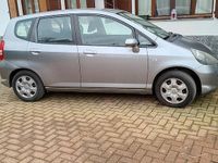 Usata Honda Jazz 78 CV (57 kW) 2005 Grigio Utilitaria