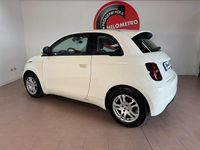 Usata Fiat 500e Action 69 kW (95 CV) 2022 Bianco panna Berlina