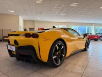 Usata Ferrari SF90 999 CV (734 kW) 2021 Giallo Coupé